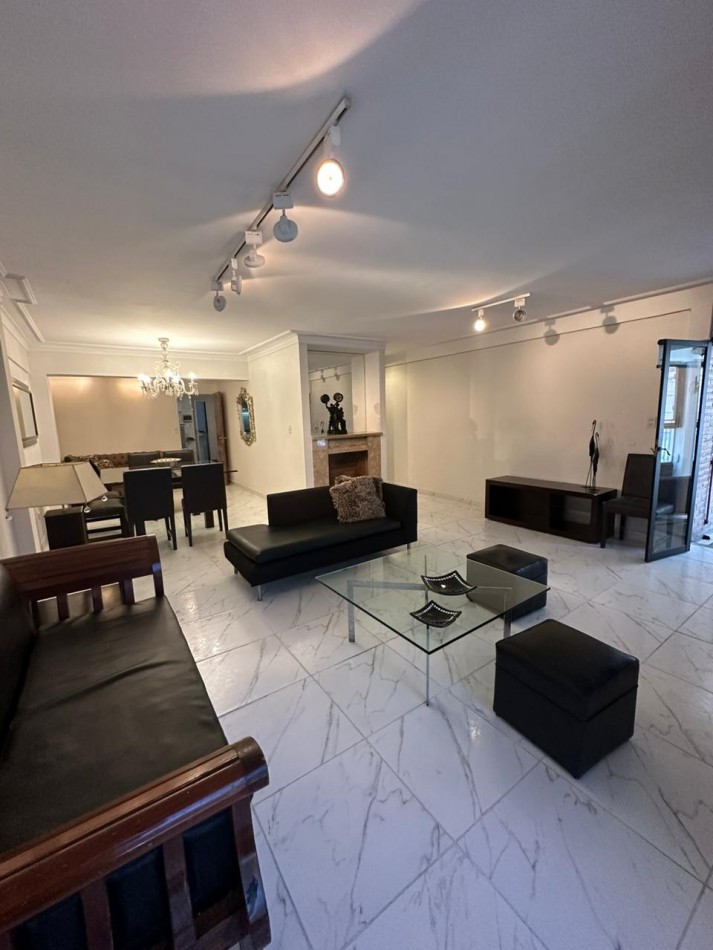 Semi piso en Barrio Norte, calle 25 de Mayo 710