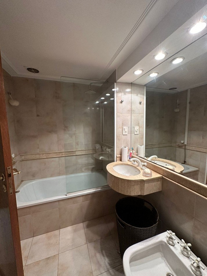 Semi piso en Barrio Norte, calle 25 de Mayo 710