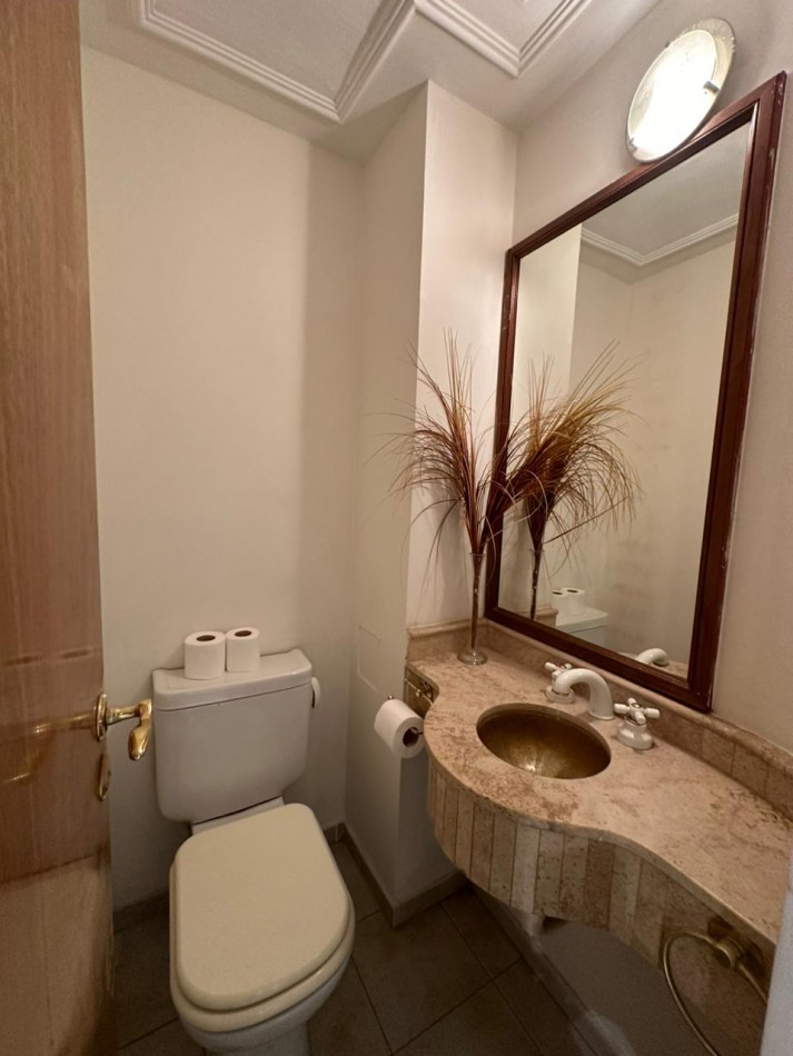 Semi piso en Barrio Norte, calle 25 de Mayo 710