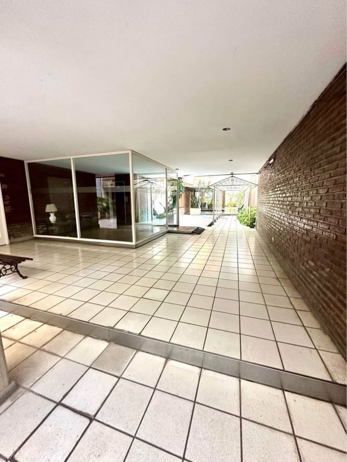 Venta departamento Barrio Norte, calle Laprida al 600