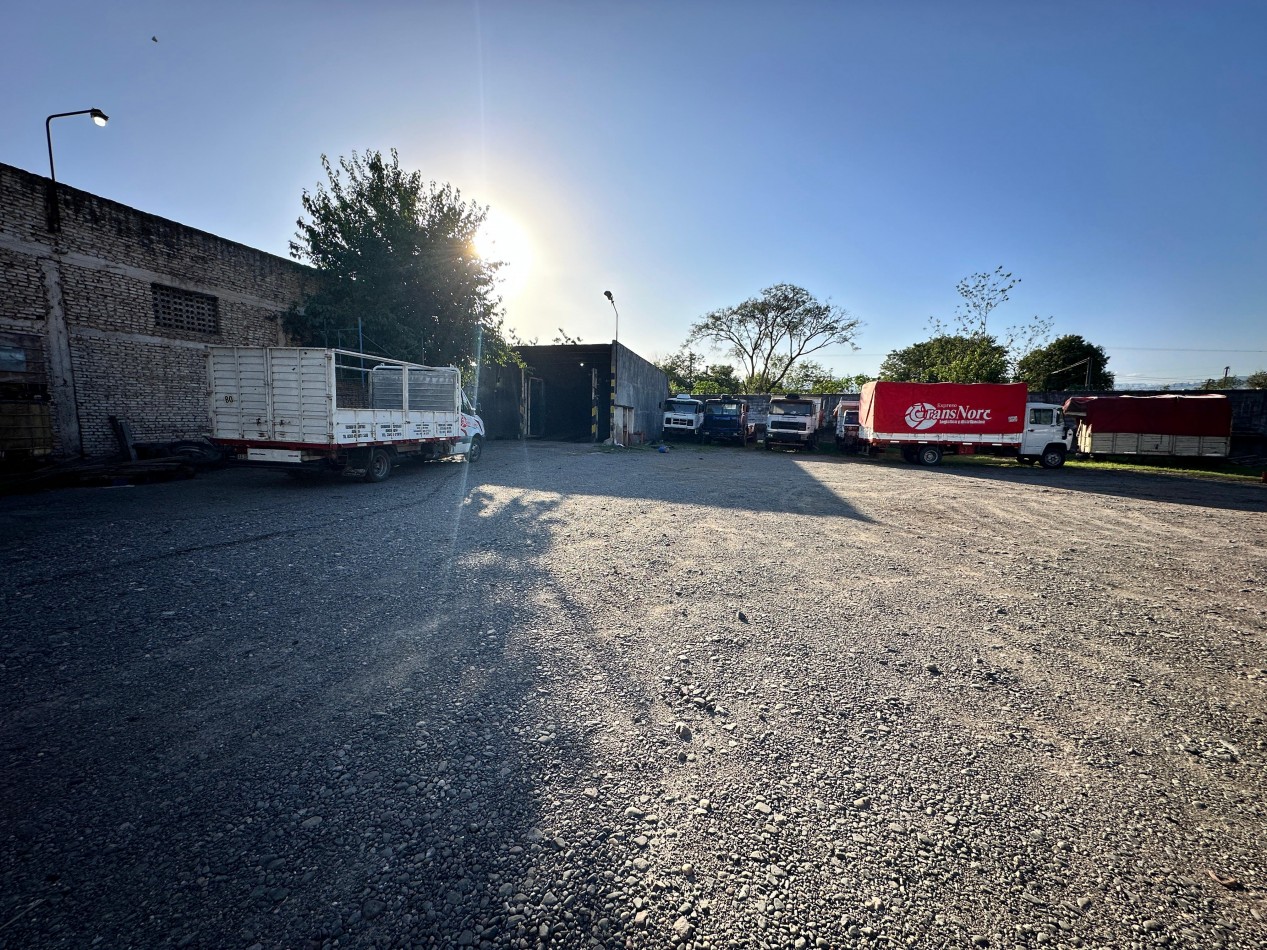 Venta predio con Galpon en calle jujuy al 3300