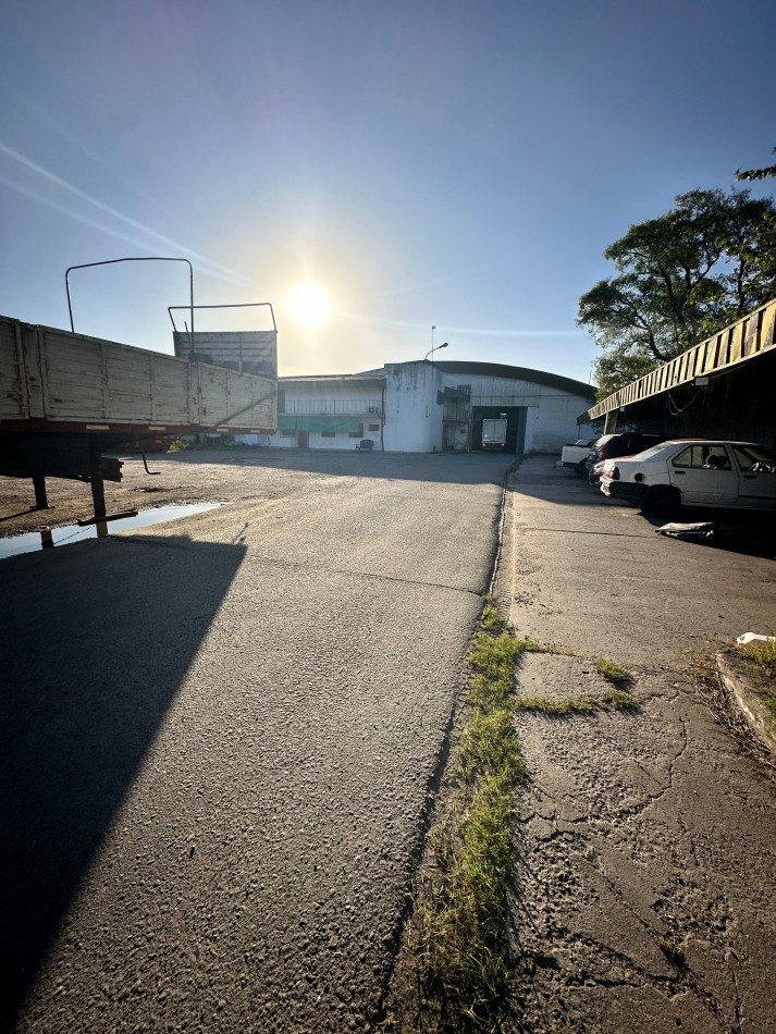 Venta predio con Galpon en calle jujuy al 3300