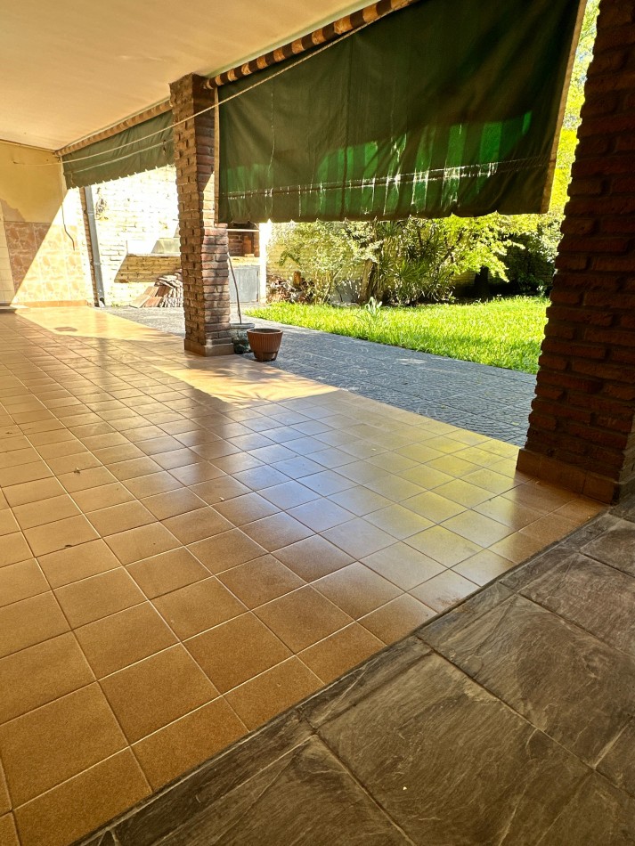 En venta casa cxompletamente remodelada en calle constitucion 151