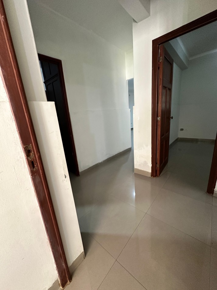 En venta casa cxompletamente remodelada en calle constitucion 151