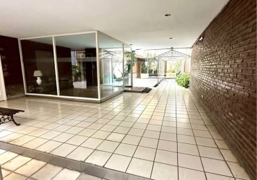 Venta departamento Barrio Norte, calle Laprida al 600